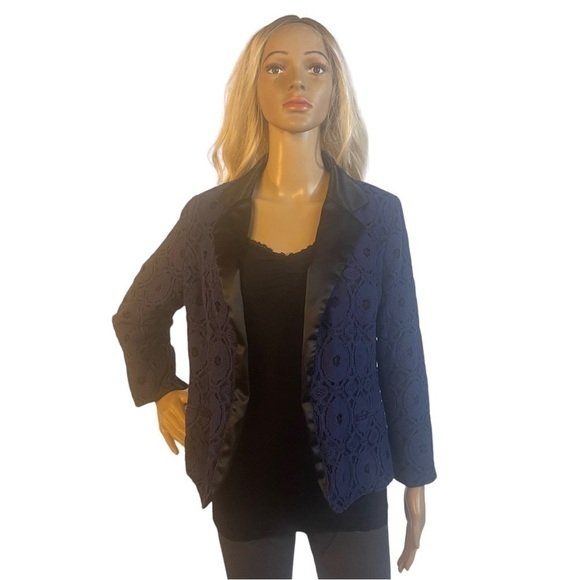 CHICO'S Blue and Black Lace Open Front Lightweight Jacket/Blazer - Picture 2 of 11